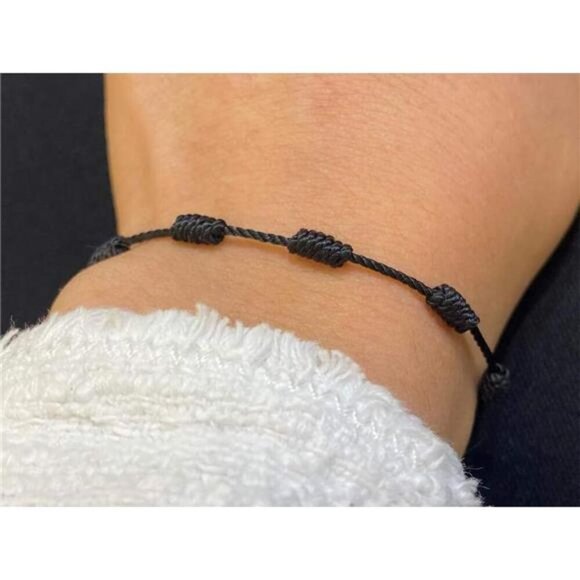 6 Pieces Handmade Knots Red Black Evil Eye Bracelets - Picture 5 of 6